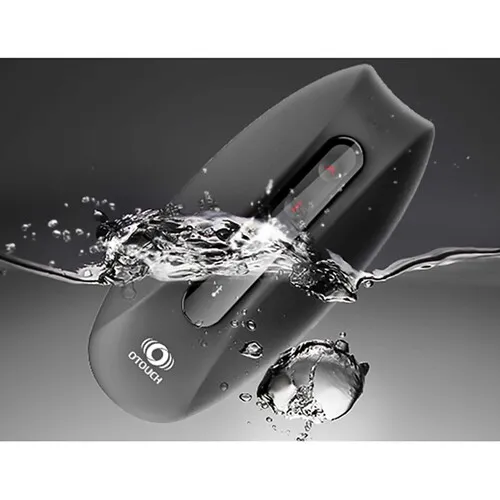 Otouch DEVEN Vibrating & Heating Head Masturbator immersed in water